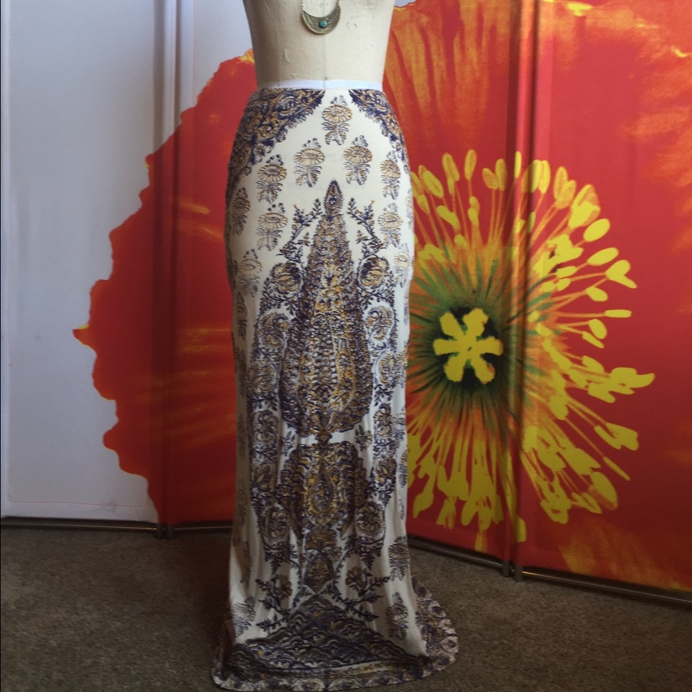 COPY - Billabong printed knit maxi skirt